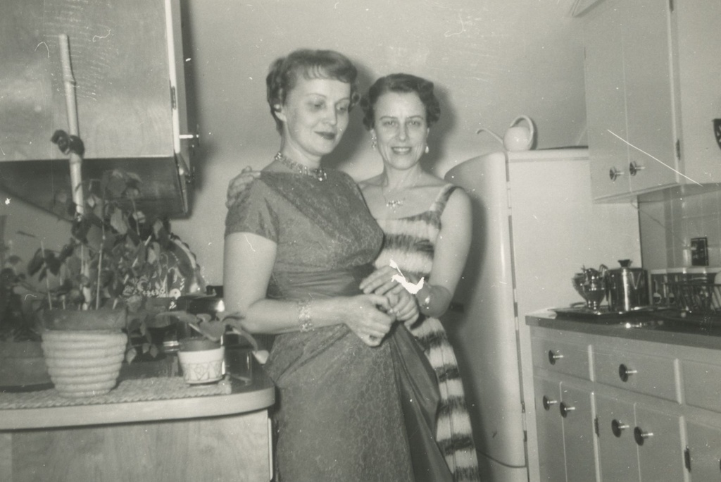 Jaan Kärner's daughters in 1959