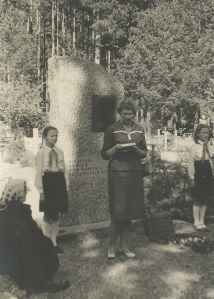 Aili Suur, Elva Household Museum employee 27. V 1961