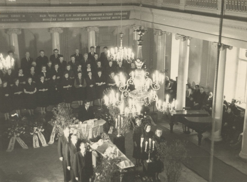 Funeral service at the TRÜ autumn