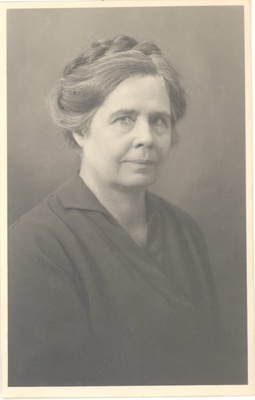 Wound, Anna [1924]  duplicate photo