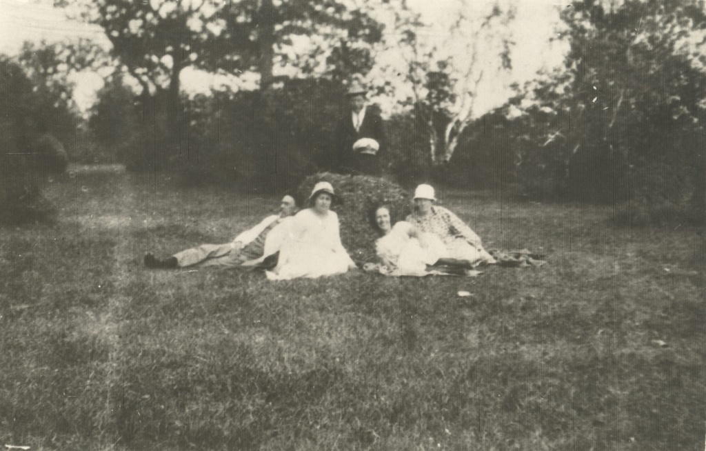A. Kitzberg with friends