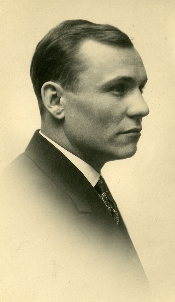 Albert Kivikas