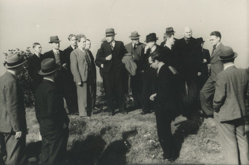 Writers Narvas Keldrimäel 28. IX 1938. a.