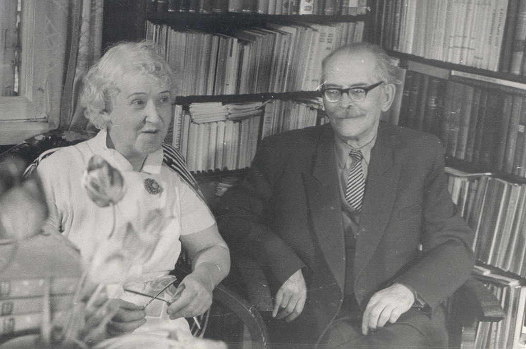 Elo and Friedebert Tuglas at home 6. VI 1963