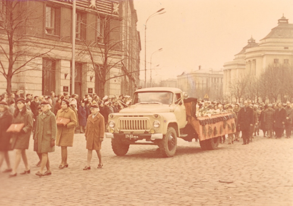 FR. Funeral of Tuglase in April 1971 in Tallinn