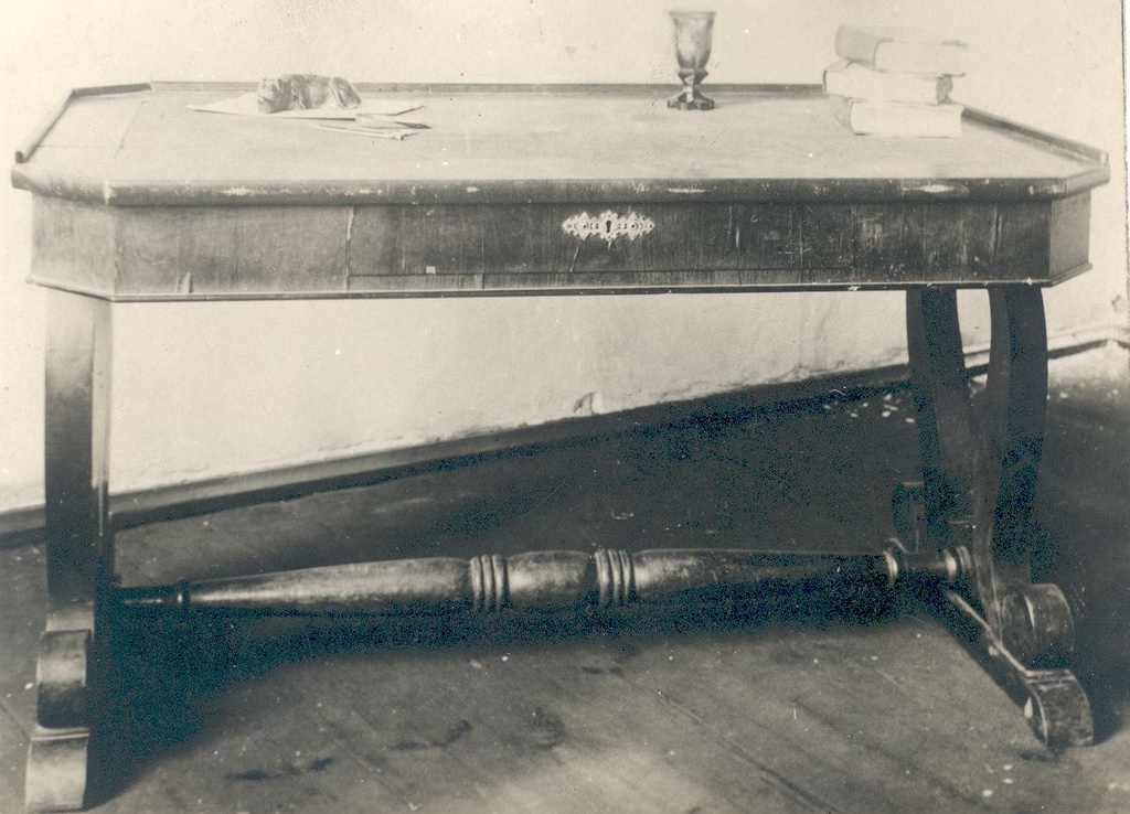 FR. R. Kreutzwald Writing Table