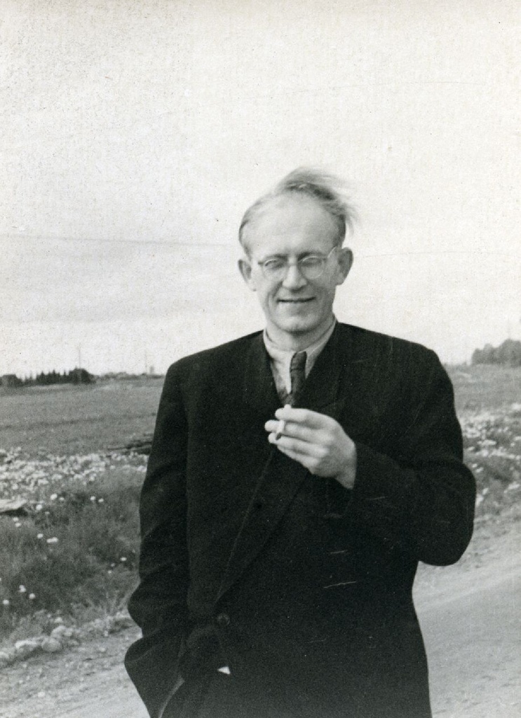August Sang