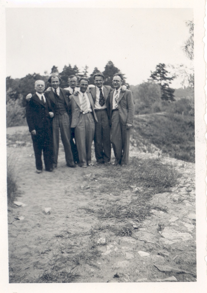 Ed. Hubel and b. Kangro with Latvian journalists in Riga VI 1939