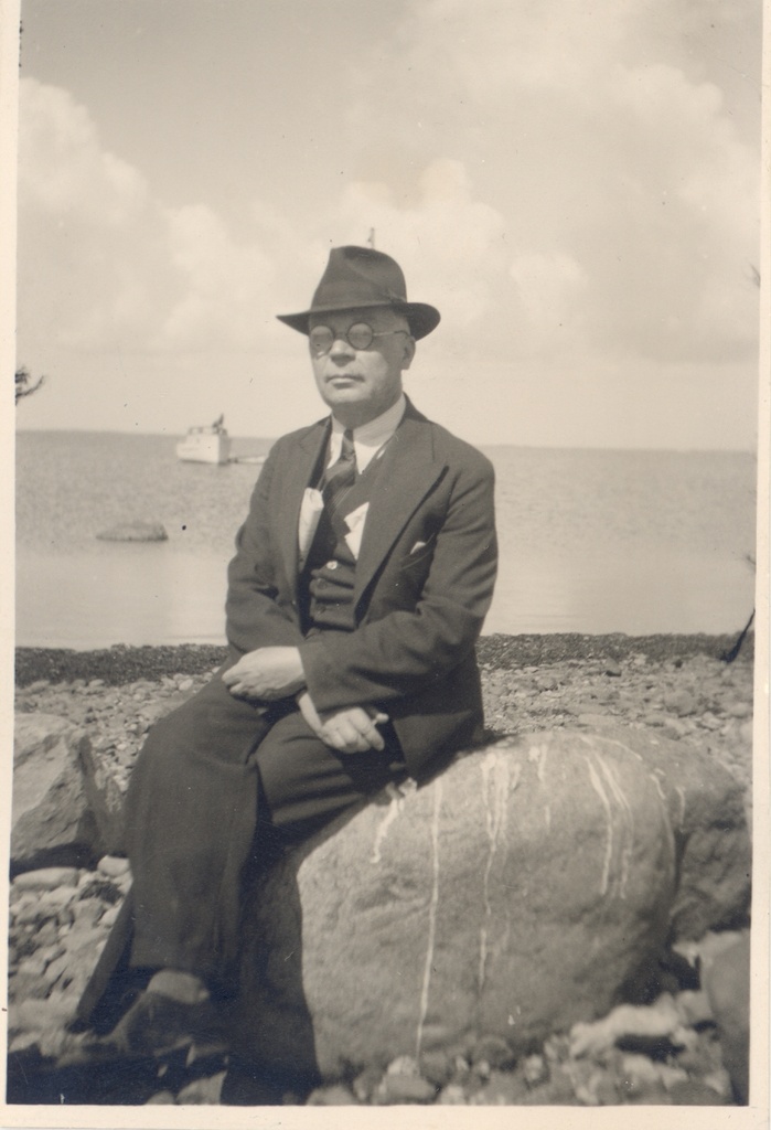 Ed. Hubel Abrukal