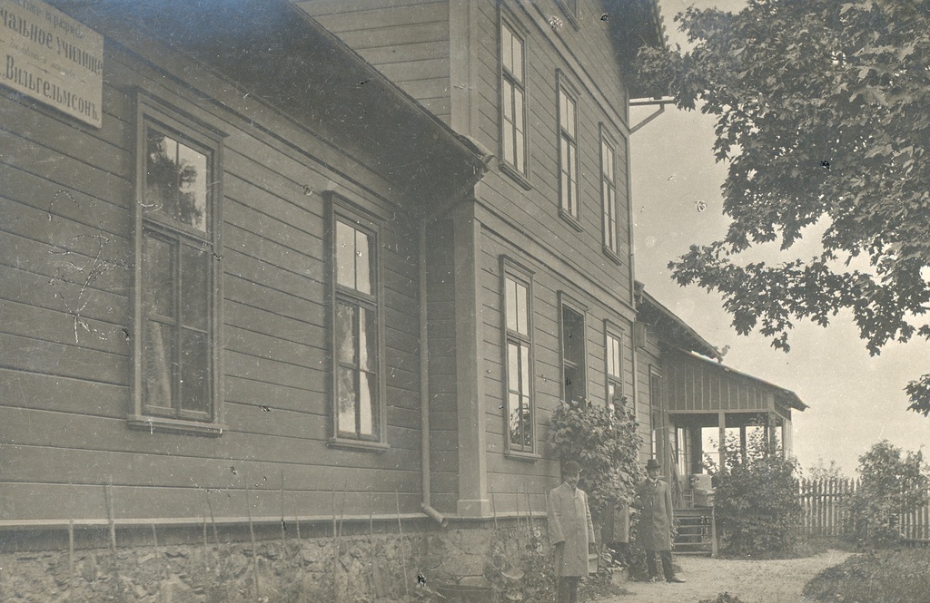 L. Suburg School in Viljandi