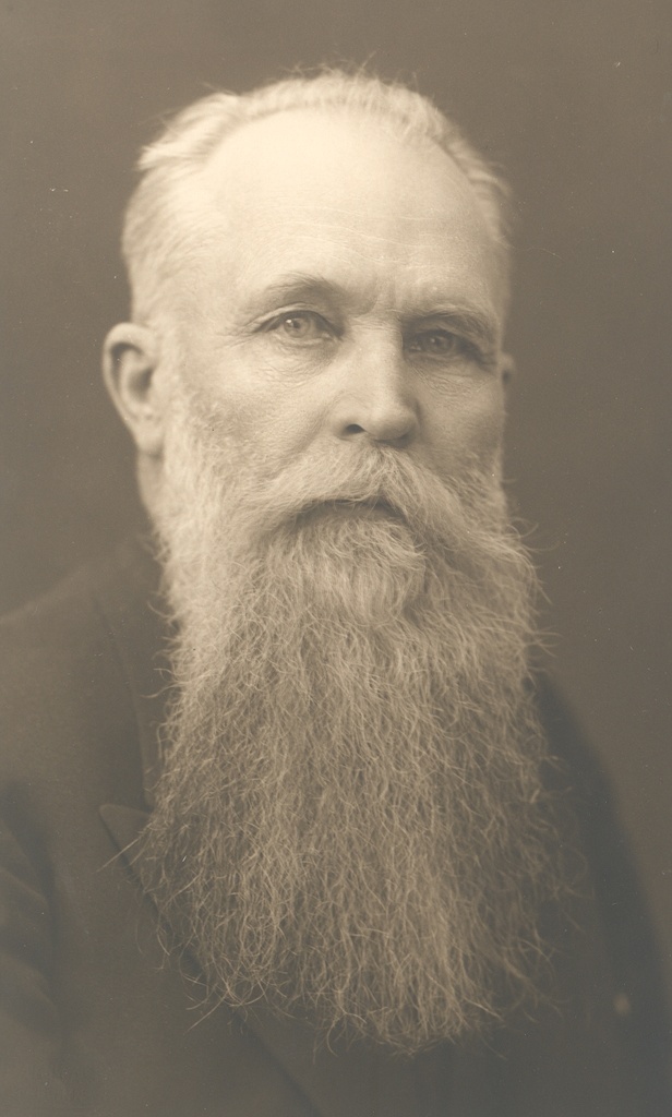 Peterson-Särgava, Ernst