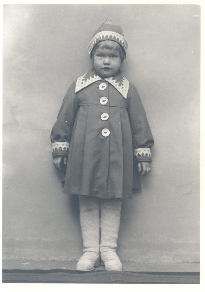 A. Gailit's daughter Aili