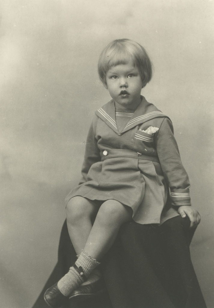 A. Gailit's daughter Aili
