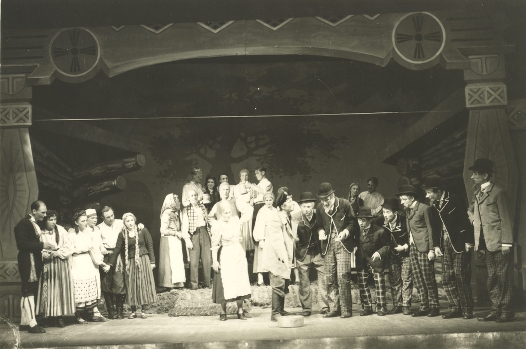 A. Kitzberg's "Rätsep Oil" in Small Theatre 1943/44
