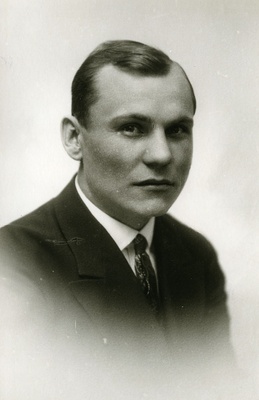 Kivikas, Albert  duplicate photo