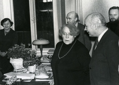 Betti Alver's 75th anniversary evening at the Tartu Writers' House 27th of November 1981 from the left: 1. Irene Leisner, 2. Betti Alver, 3. Ain Kaalep, 4. Rock Kääri, 5. Tõnis Lehtmets  similar photo