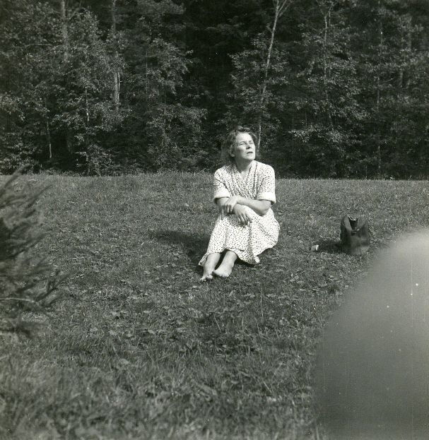 Betti Alver Valgemetsas 15. August 1951.