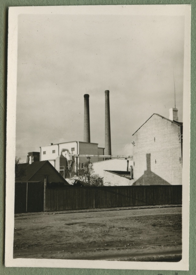 Buildings of a. m. Luther factory - view from the street