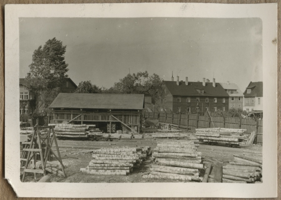 A. m. Luther factory raw material in the factory harbour