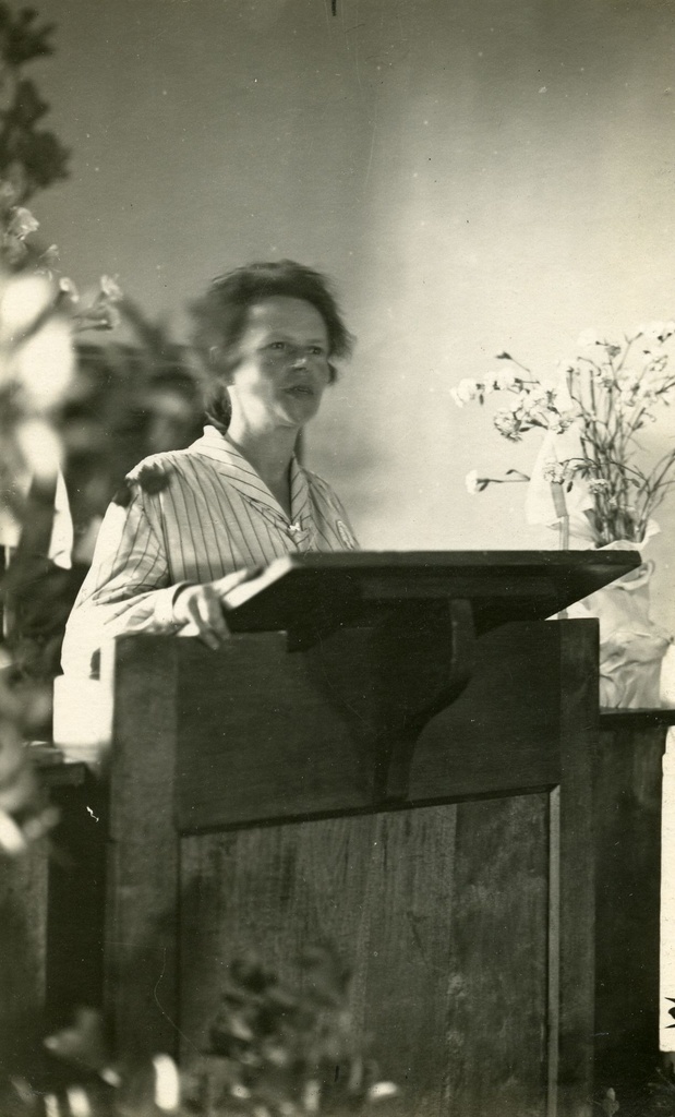 7. Opening of the White Line Congress in the room of e. . s. in July 1926