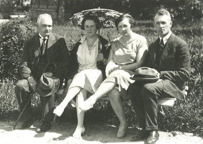 K. Päts, m. Laidoner, pr. Island, V. Sarian Haapsalu in 1922  duplicate photo