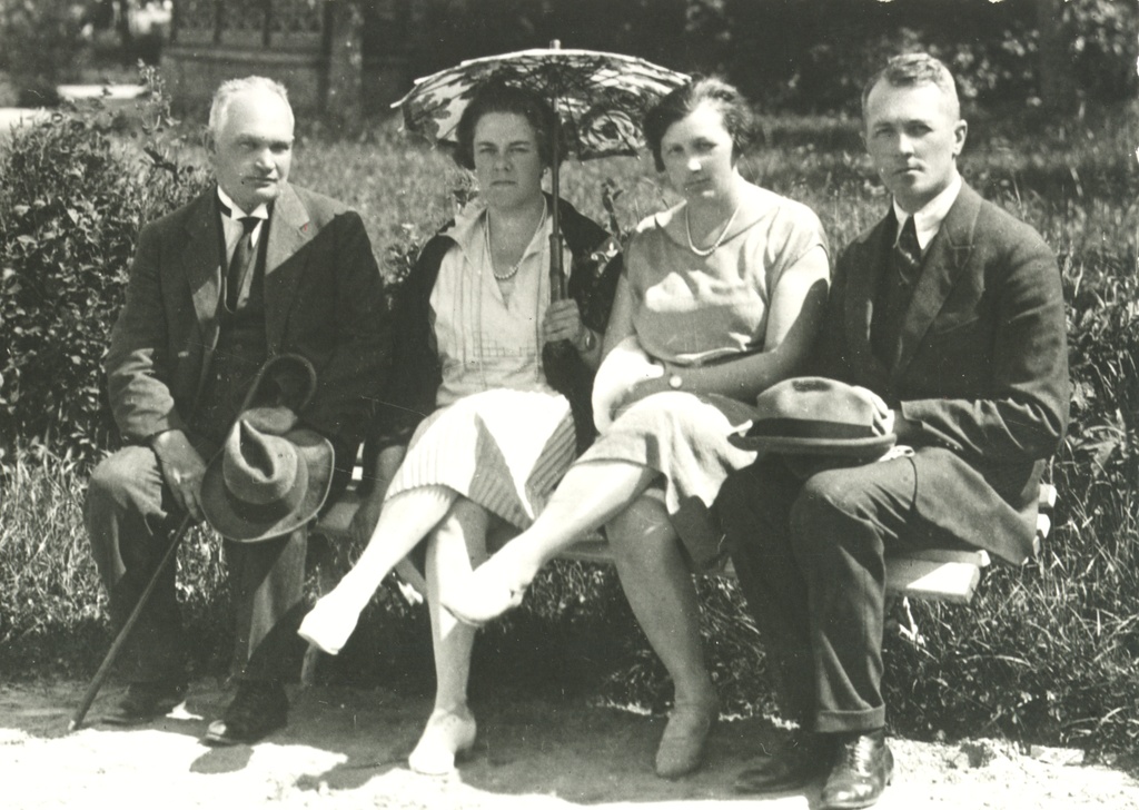K. Päts, m. Laidoner, pr. Island, V. Sarian Haapsalu in 1922