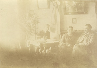 A. Kitzberg's family  duplicate photo