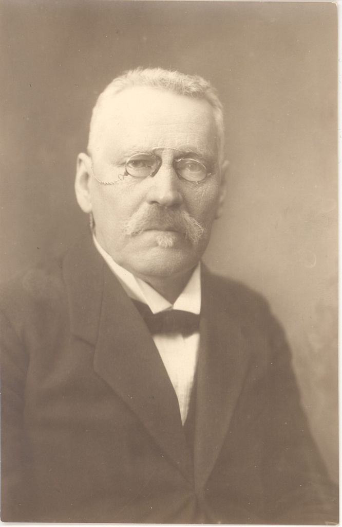 Bornhöhe, Eduard [Brunberg], writer