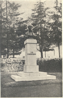 FR. R. Faehlmann  duplicate photo