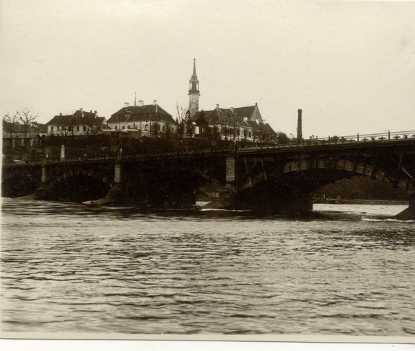 Photo Narva River Bridge in Narva, Virumaa, built in 1829