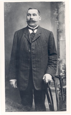 H. Vichmann, Uncle of J. Barbarus  duplicate photo