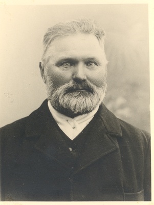 Jakob Vares  duplicate photo