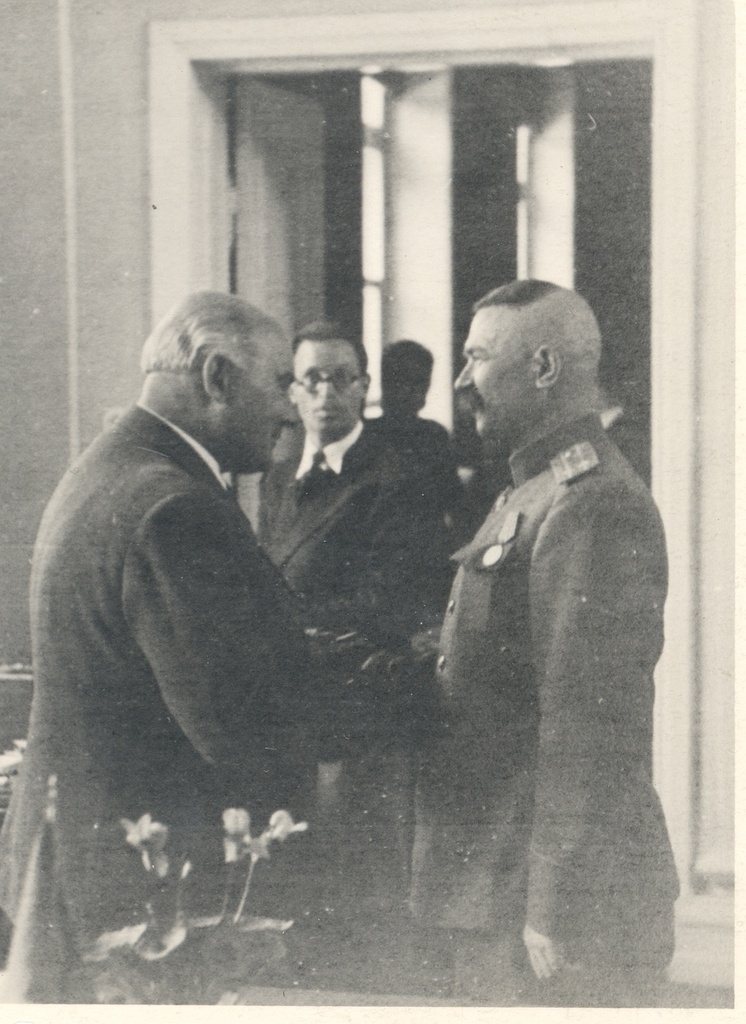 J. Vares-Barbarus (left)