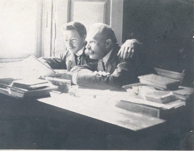 Enno, Ernst (left) and K. e. Sööt in Tartu 1905  duplicate photo