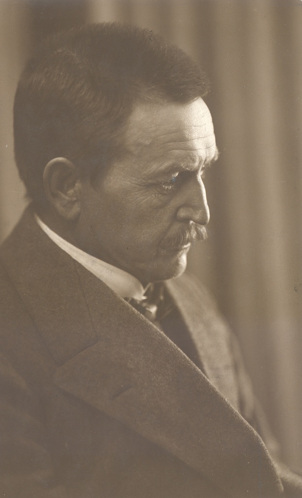 Poet e. Enno