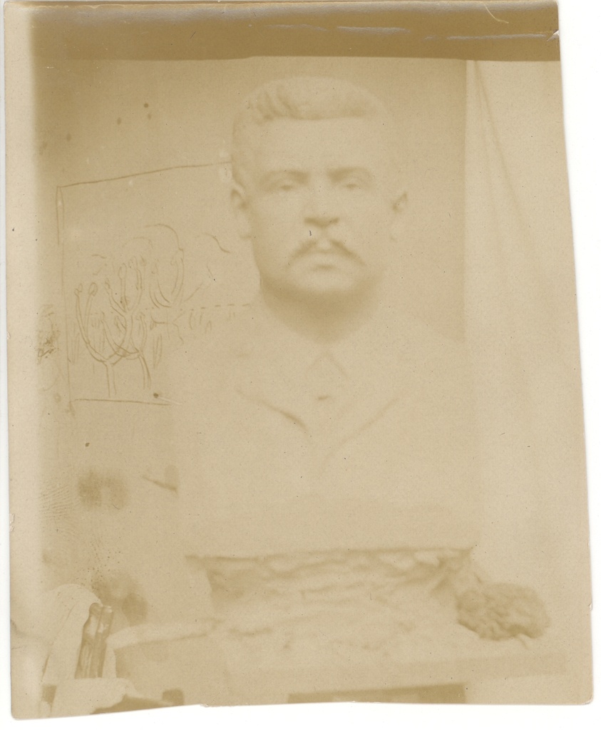 Jakob Tamm, J. Koorti made büst