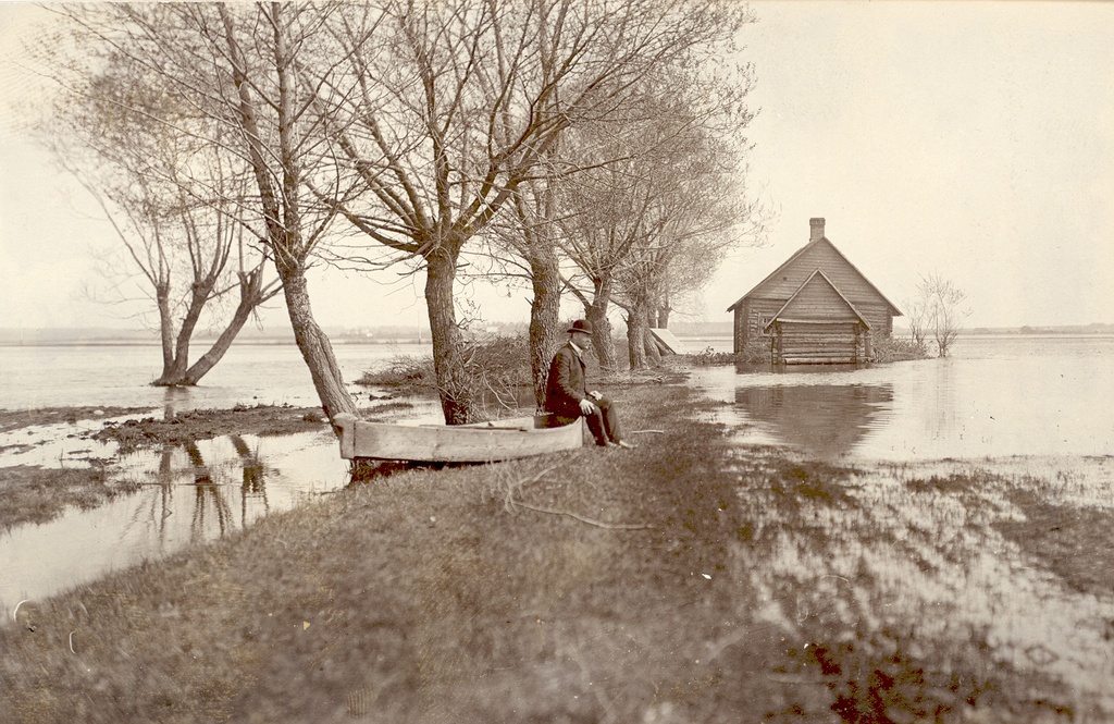 K. e. Sööt near the Ropka manor near Emajõe, spring 1903