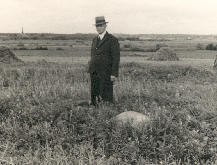 K. e. Sööt near Ilmatsalu manor ("Lodus", 29. VIII 1937)