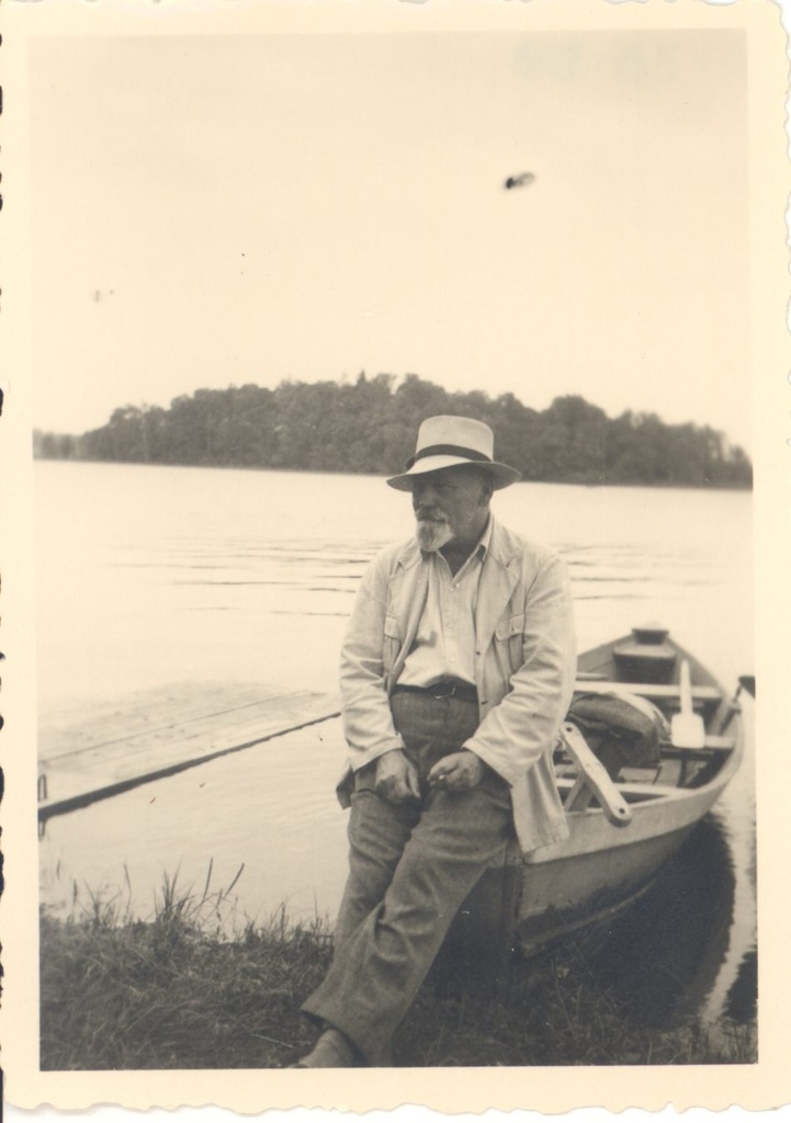 Hindrey, Karl August