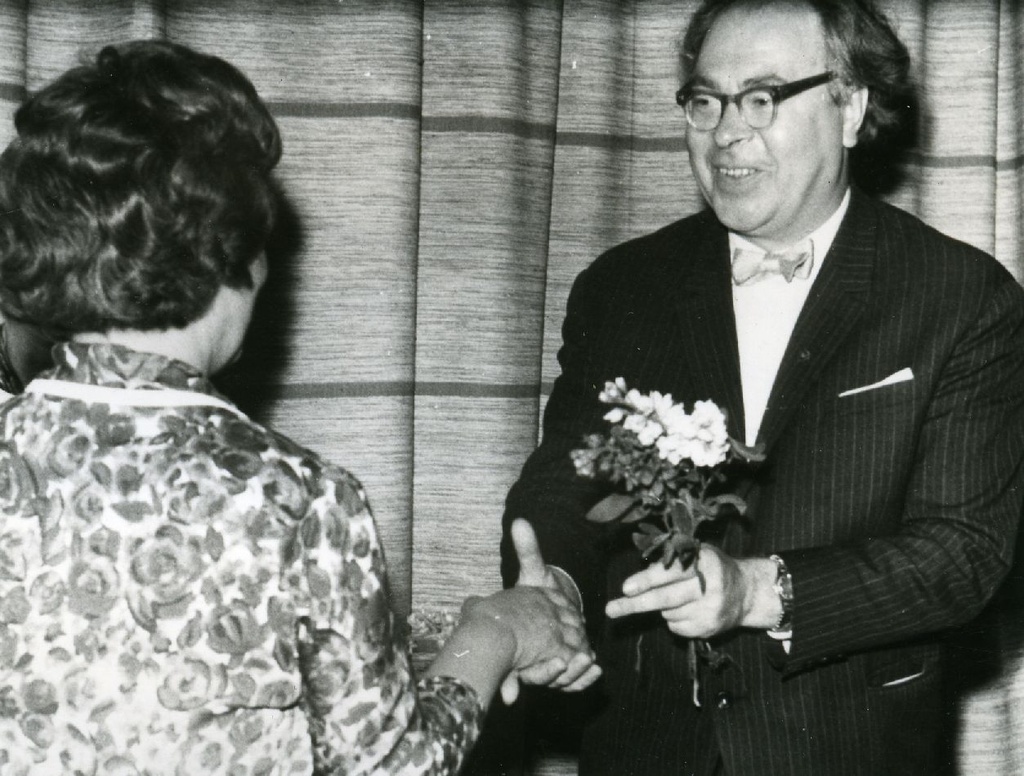 The creative evening of Kersti Merilaas and Voldemar Panso Kersti Merilaas in the House of Writers in spring 1963