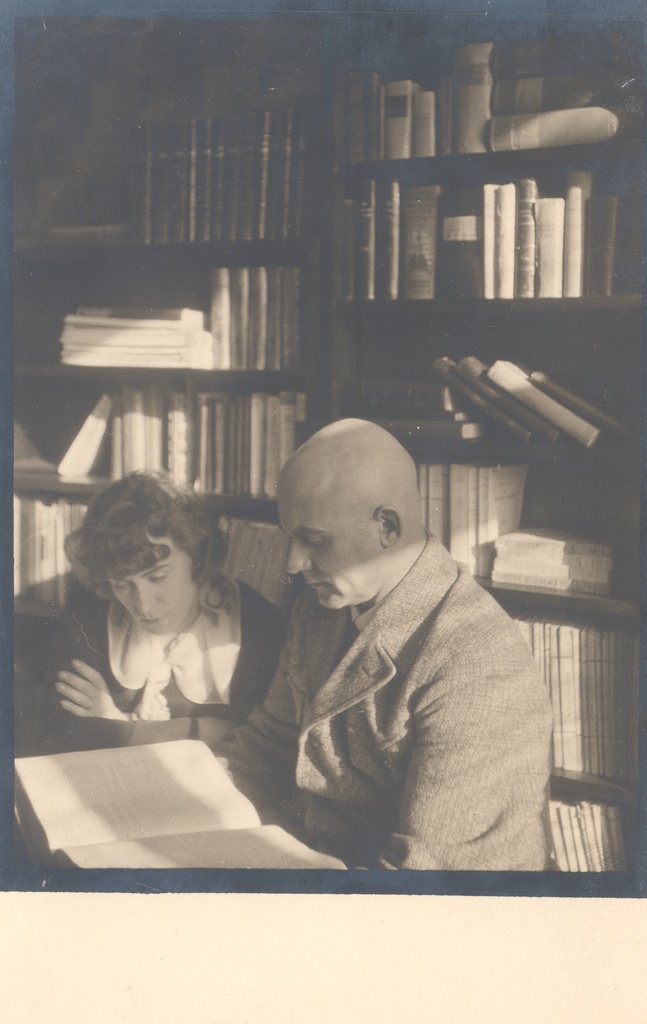 Johannes and Emilie Barbarus (Vares) in Pärnu 1931