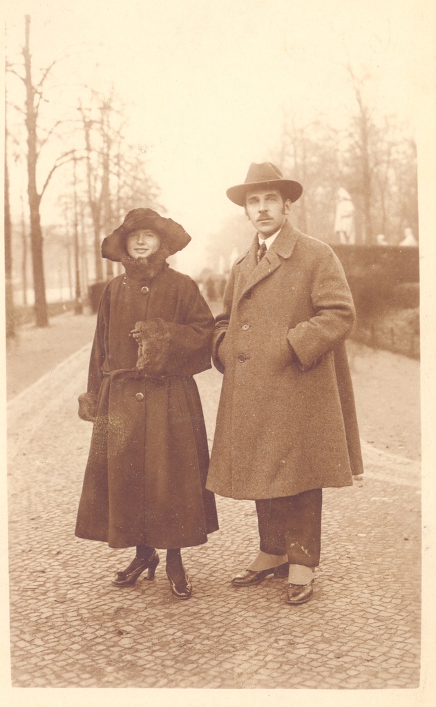 Aurora and Johannes Semper in Berlin Dec. 1922. a.