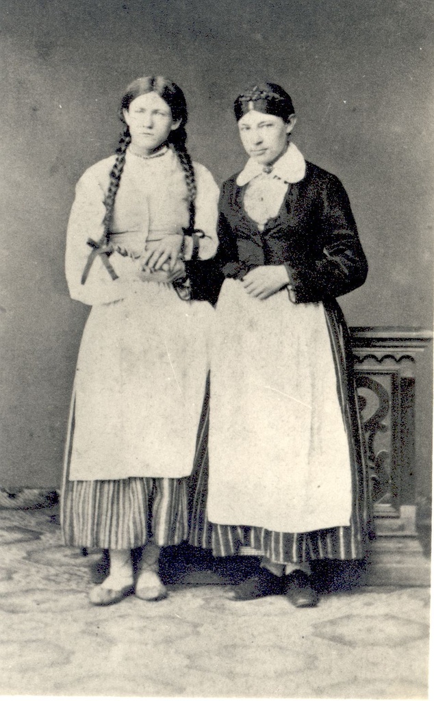 Harry Jannsen and Heinrich Rosenthal Maret and Miina in Koidula's play "Kosjakased" in 1870.