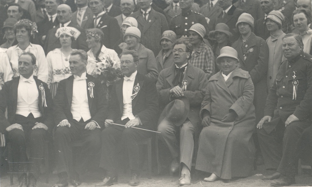 L. Neumann, Juhan Aavik, a. Kasemets, R. Kull and Miina Härma general song party [1928. A.]