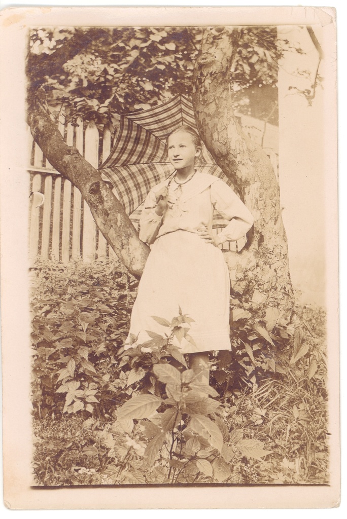 Marta Raudsepp, Hugo Raudsepa sister
