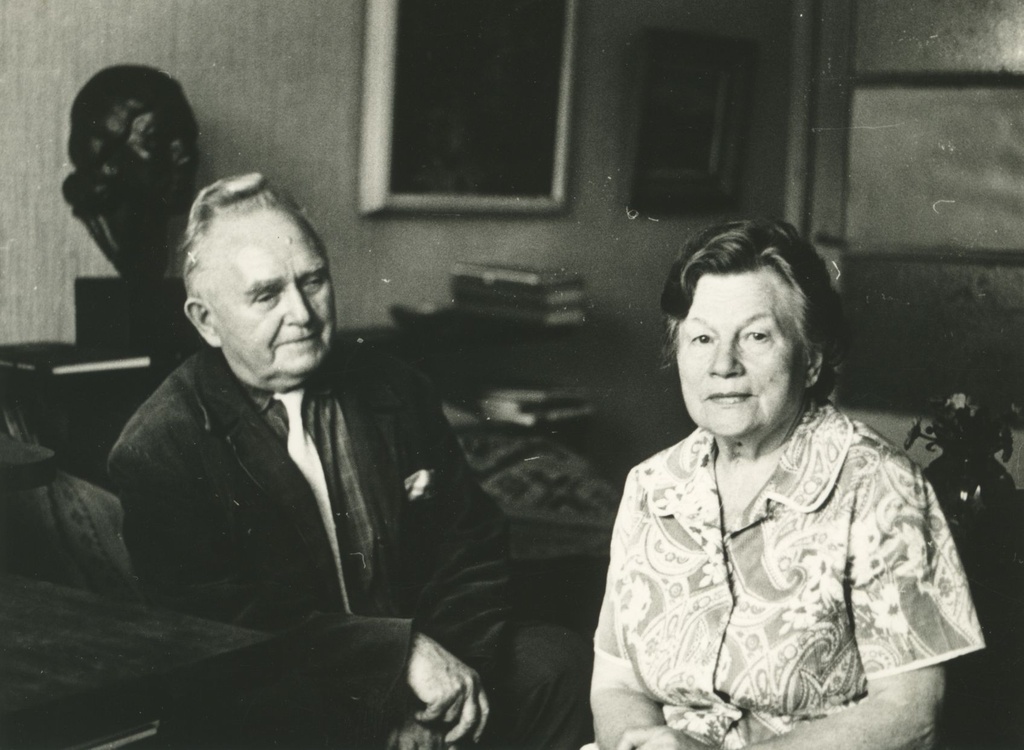 Erni and Aimi Mouse in 1974