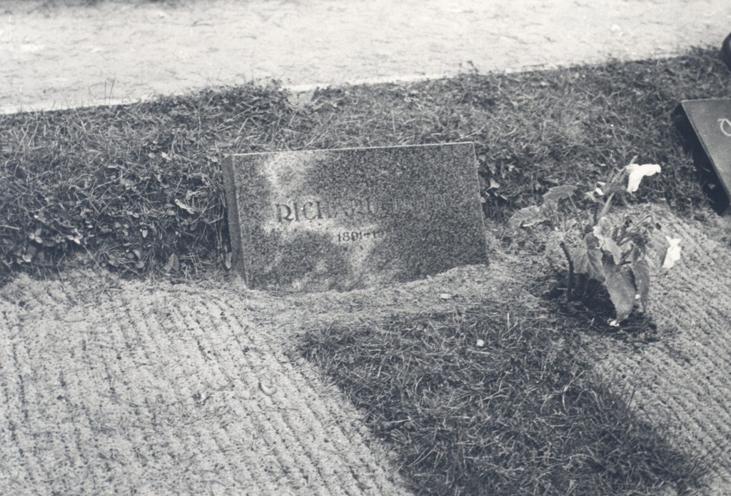Richard Roht - grave at the Tallinn Forest Hall