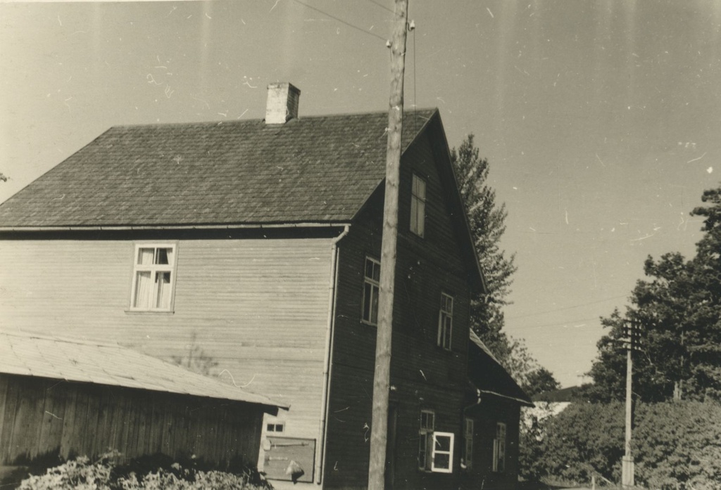 Mart Kiirats and Mihkel Lüdig's residence in Vändras in 1966