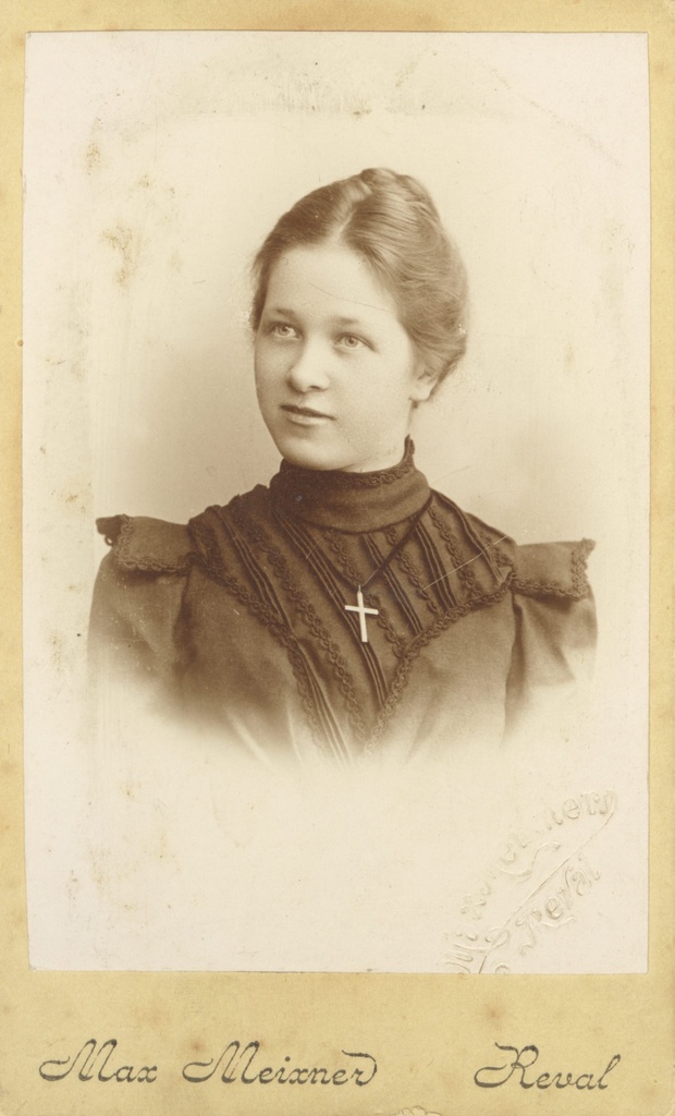 Marie Under 1899