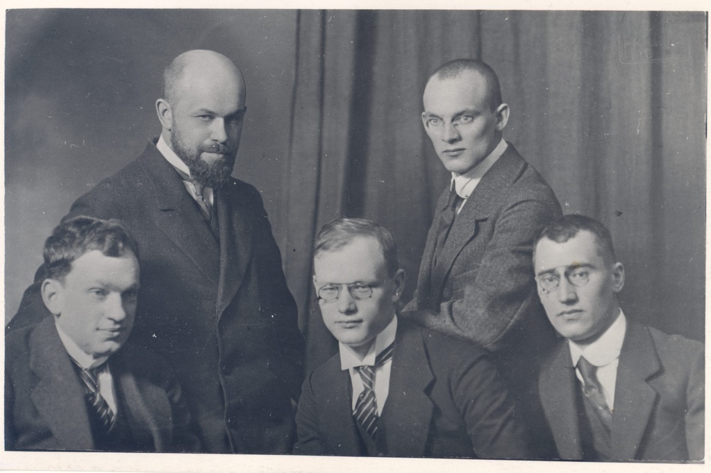 Gailit, August. Nikolai Triik, Richard Rägo, Hans Martna, Eduard Nipman